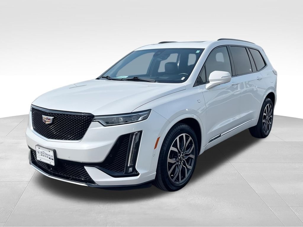 Used 2021 White Cadillac Sport image 4