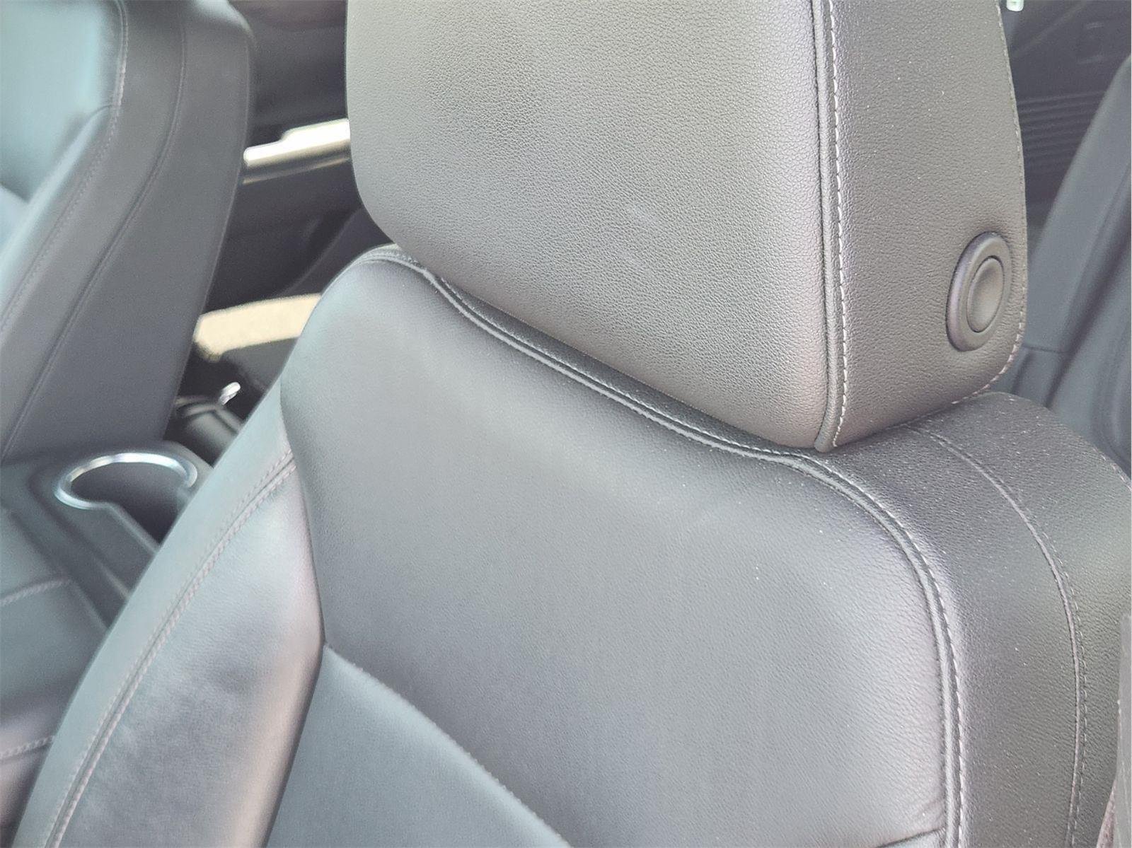 Used 2021 Summit White Chevrolet LT image 14
