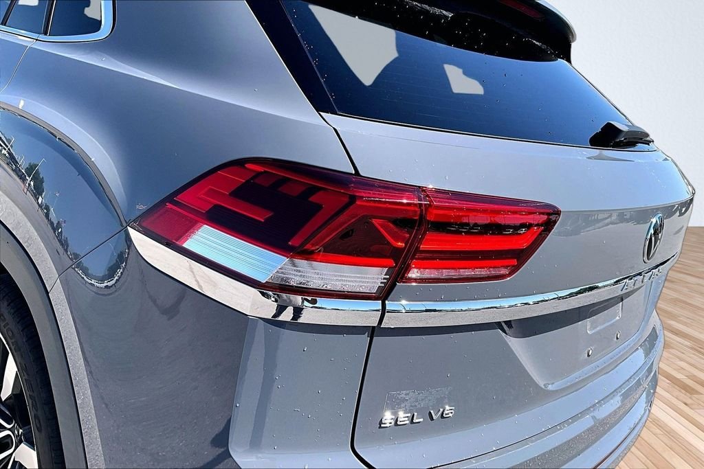 Used 2020 Gray Volkswagen 3.6L V6 SEL Premium R-Line image 30