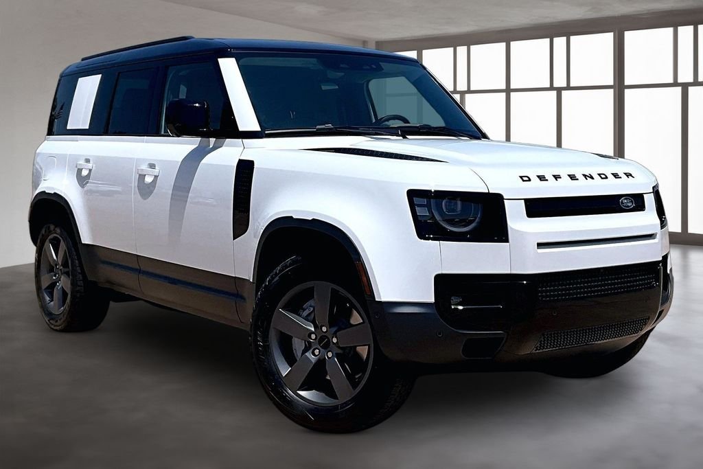 New 2026 Fuji White LAND ROVER S image 2