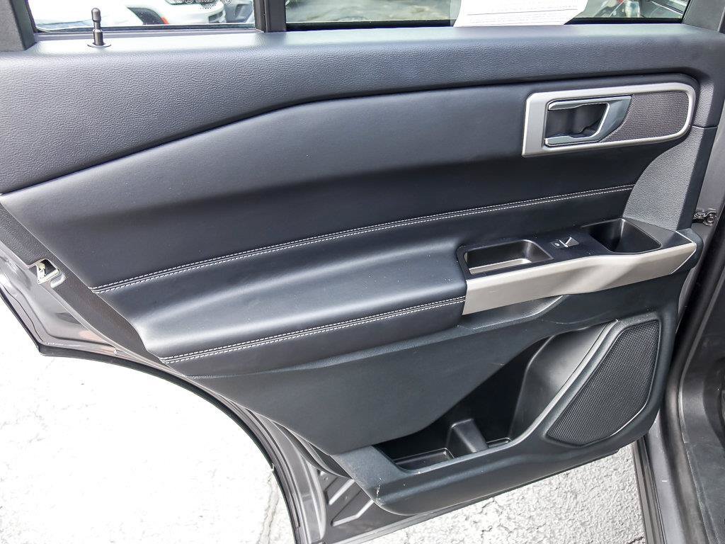 Used 2023 Gray Metallic Ford XLT image 28