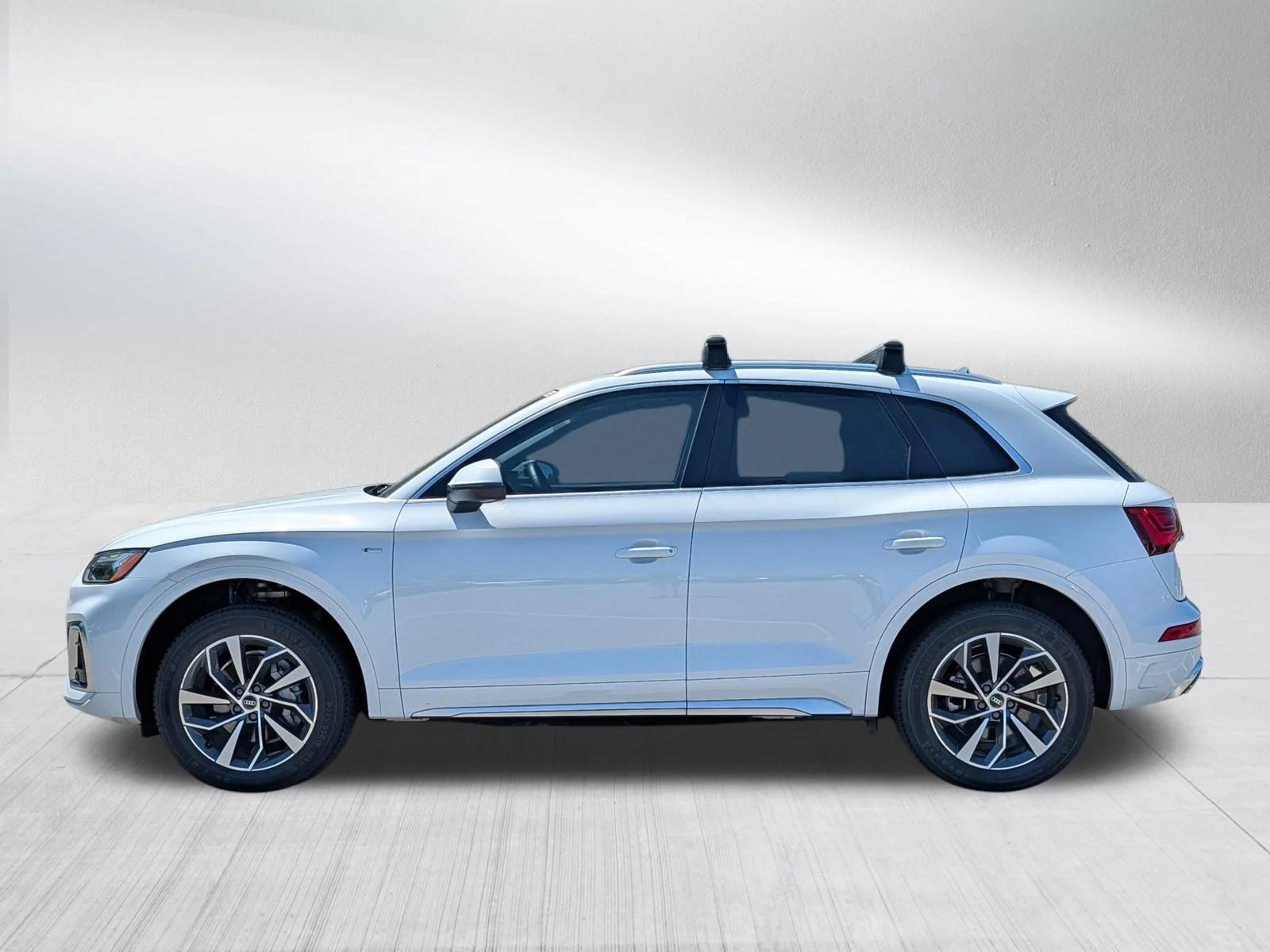 Used 2023 Glacier White Metallic Audi S line Premium Plus image 4