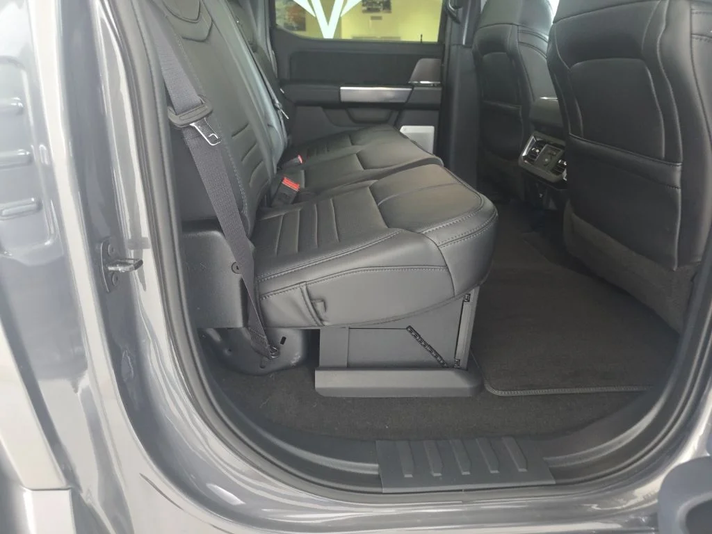 New 2026 Carbonized Gray Metallic Ford F-350® Platinum® image 27
