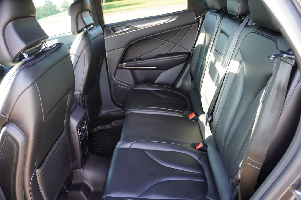 Certified Used 2017 Gray Lincoln Premiere image 17