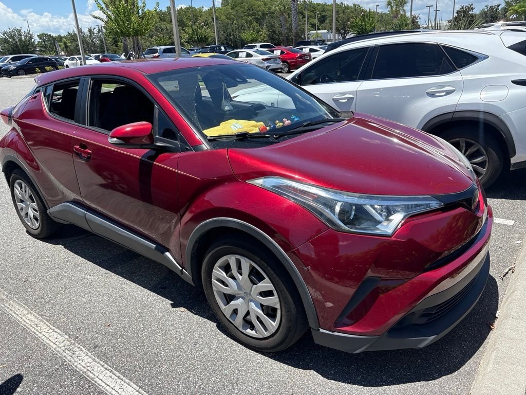 Used 2019 Red Toyota LE image 4