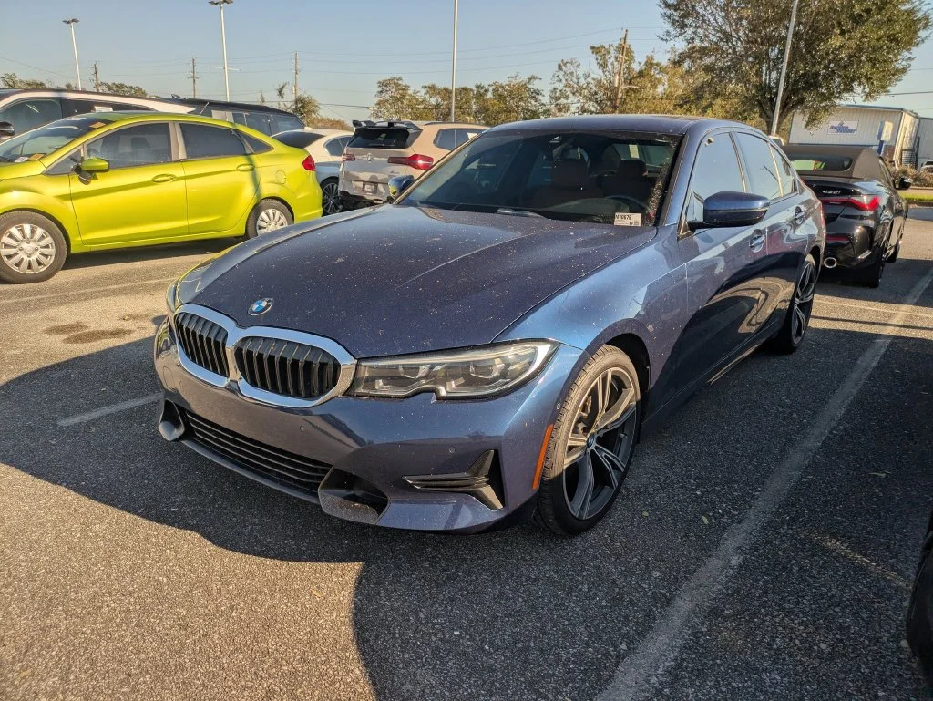 Used 2022 Blue BMW 330i image 1