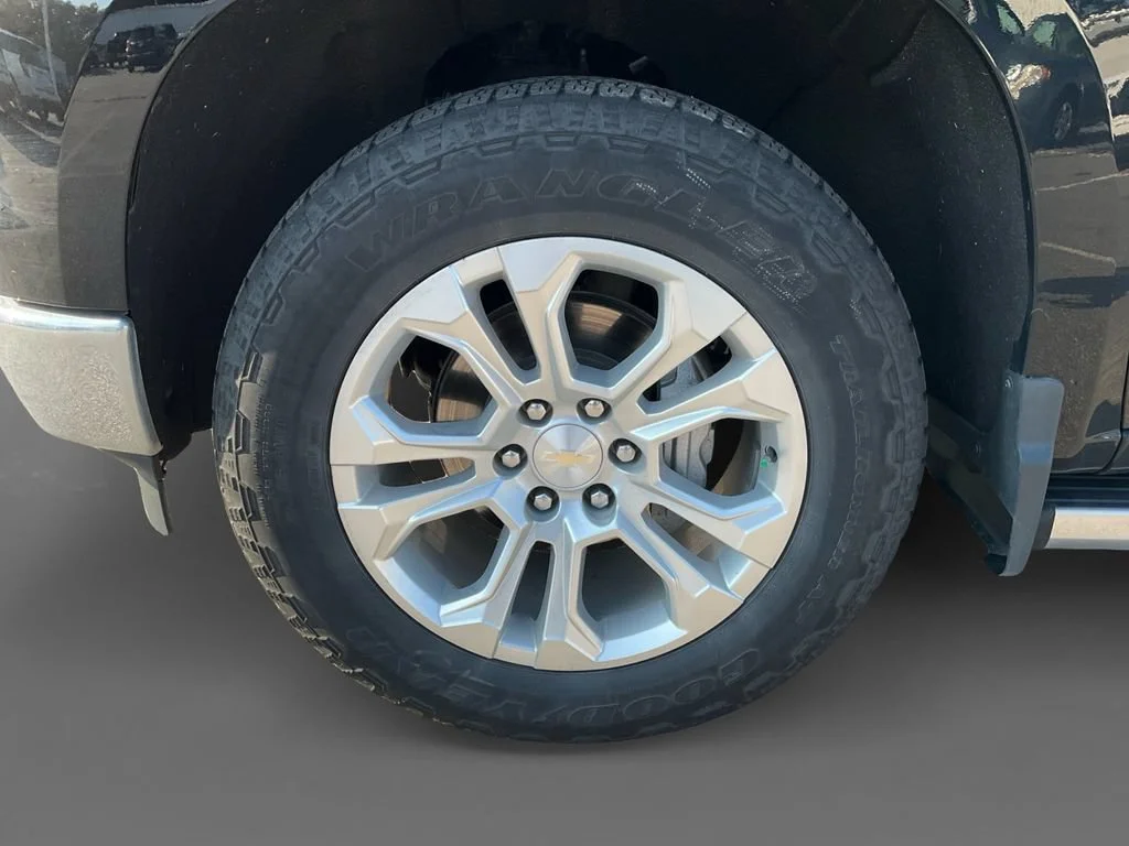 Used 2023 BLACK Chevrolet LTZ image 11