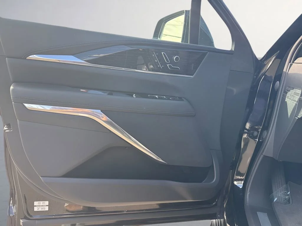 Used 2025 Black Raven Cadillac Luxury 1 image 27