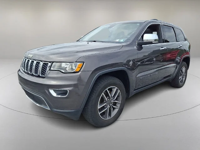 Used 2019 Gray Jeep Limited image 3