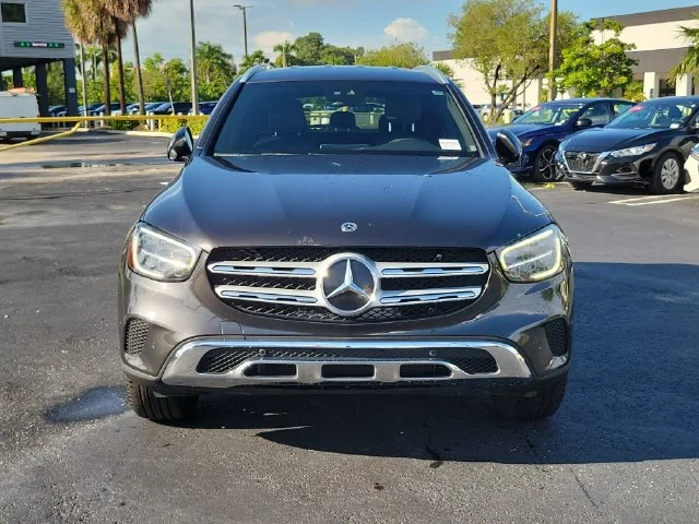 Used 2022 Black Mercedes-Benz GLC 300 image 2