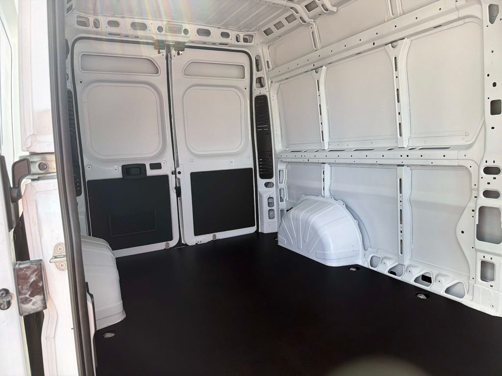 New 2026 Bright White Clearcoat RAM High Roof image 15