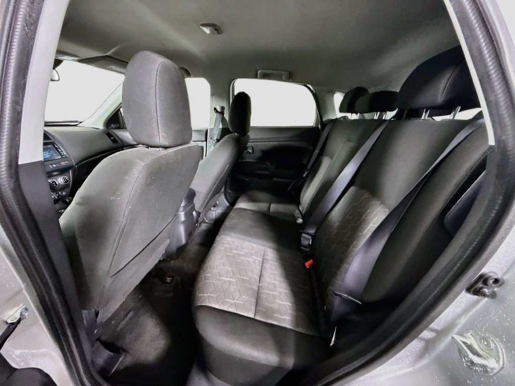 Used 2025 Alloy Silver Metallic Mitsubishi ES image 20