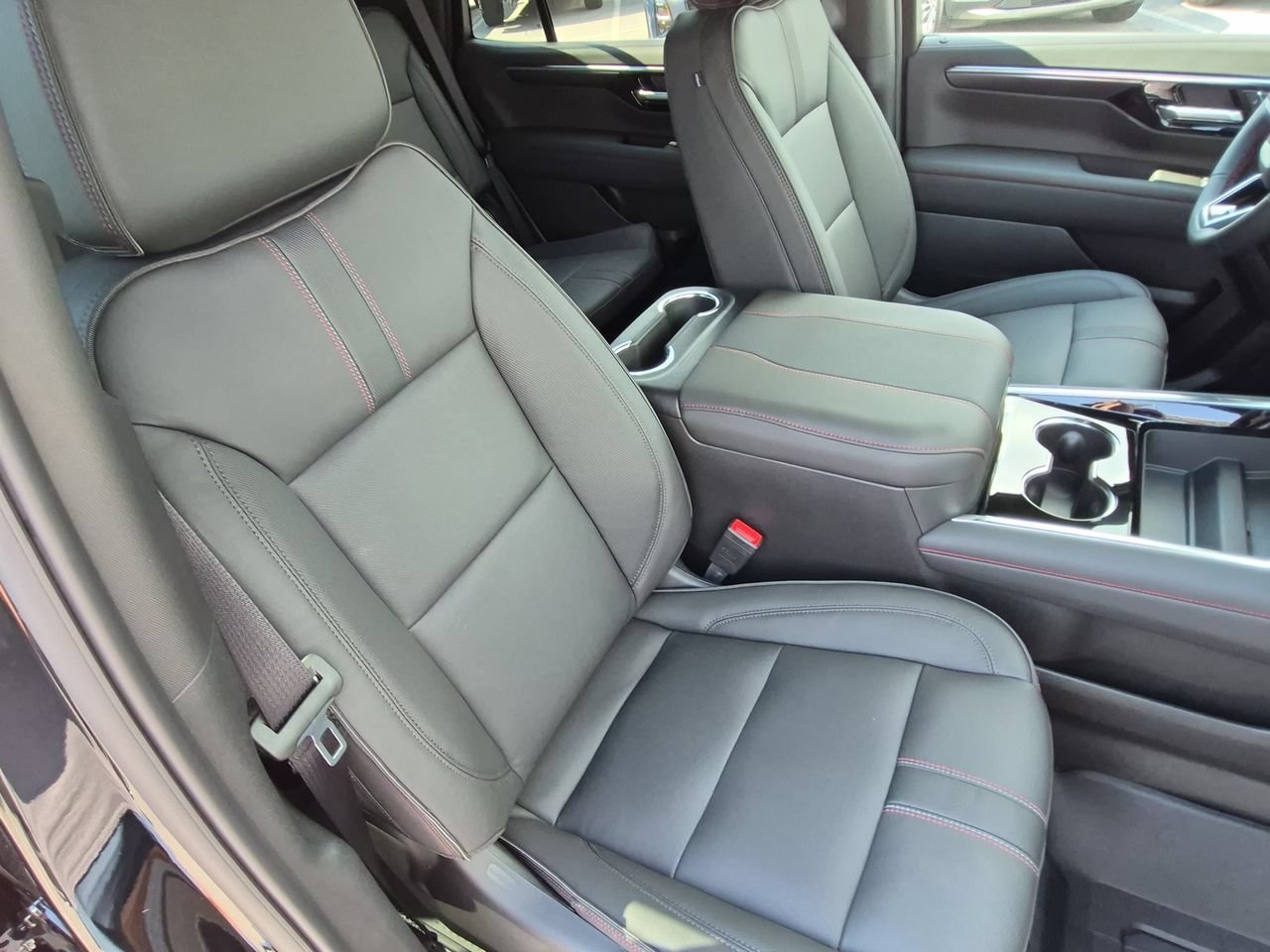 2026 Chevrolet Tahoe RST - Photo 29