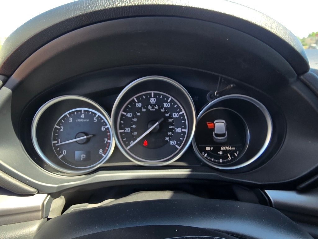 Used 2018 Snowflake White Pearl Mica Mazda Touring image 23
