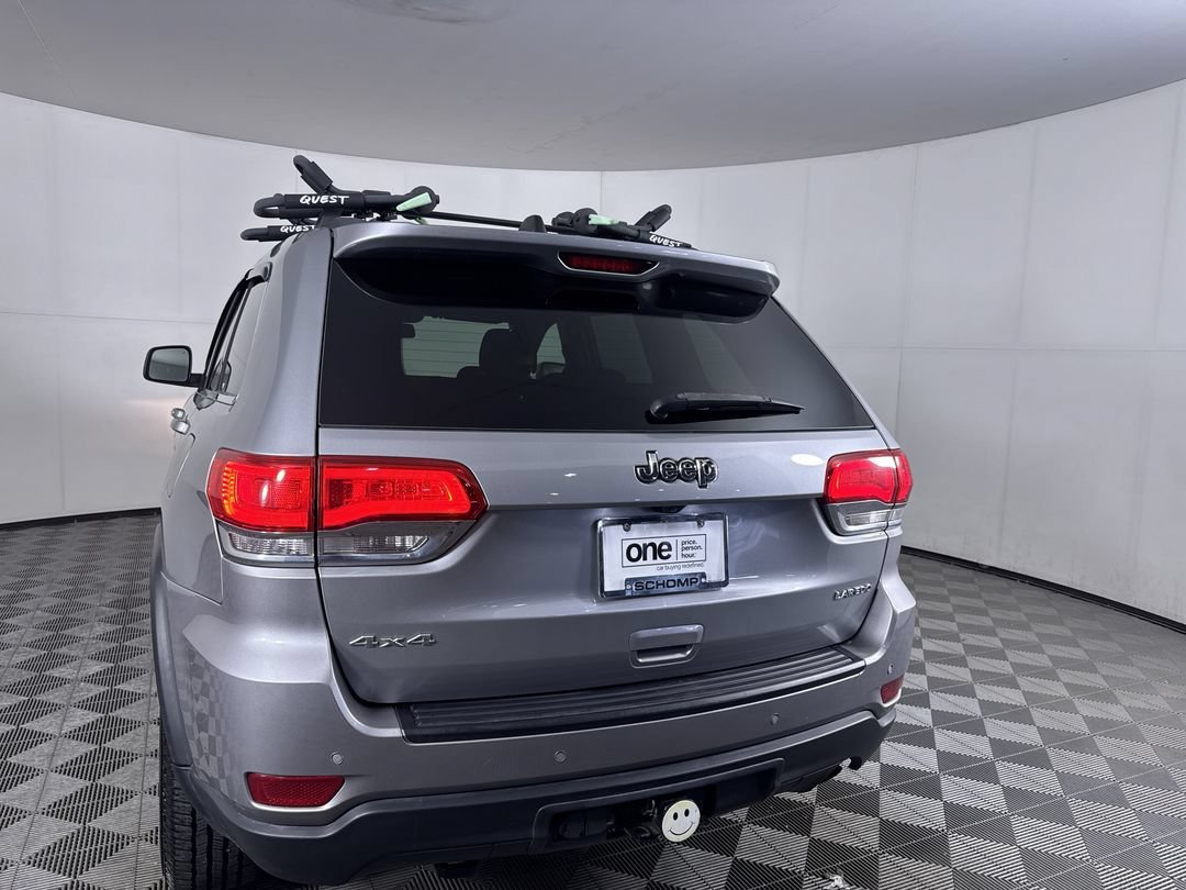 Used 2016 Billet Silver Clearcoat Metallic Jeep Laredo image 22