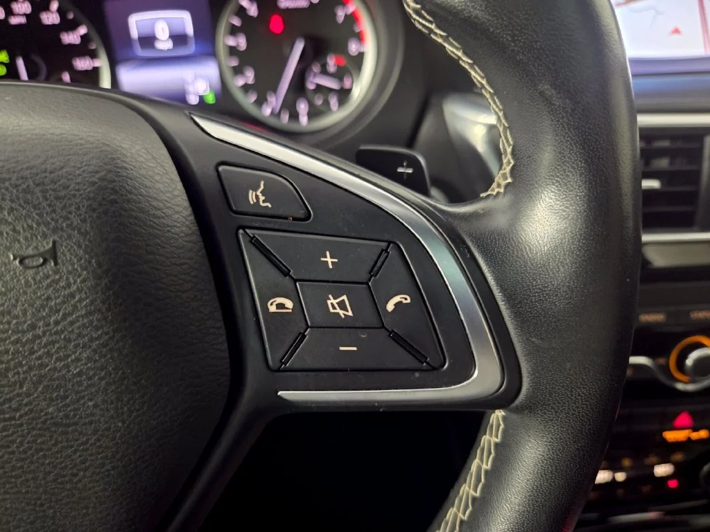 Used 2018 Ink Blue INFINITI Sport image 16