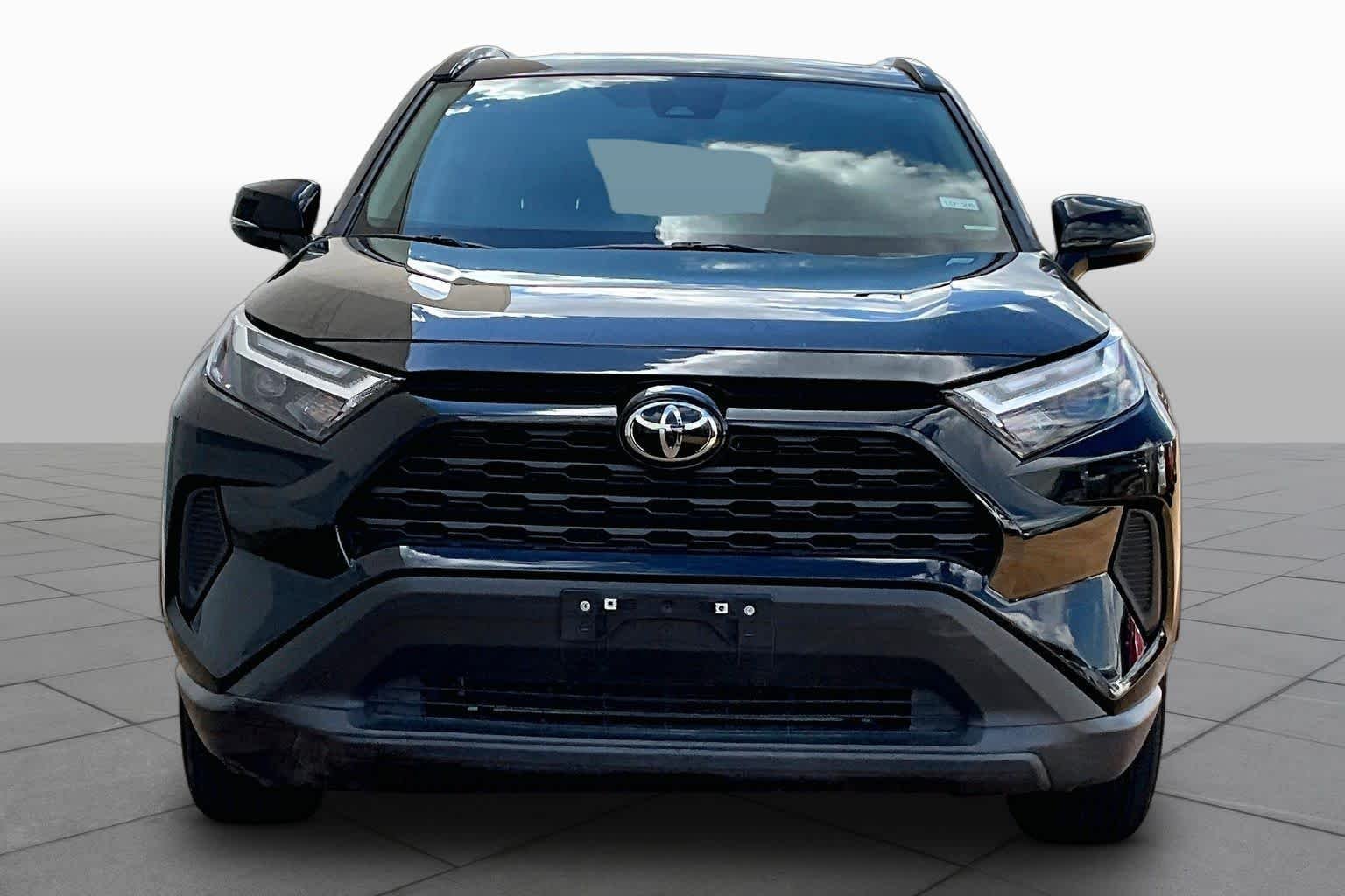 Used 2024 Midnight Black Metallic Toyota XLE image 4