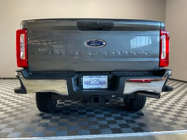 New 2026 Carbonized Gray Metallic Ford F-350® XLT image 10