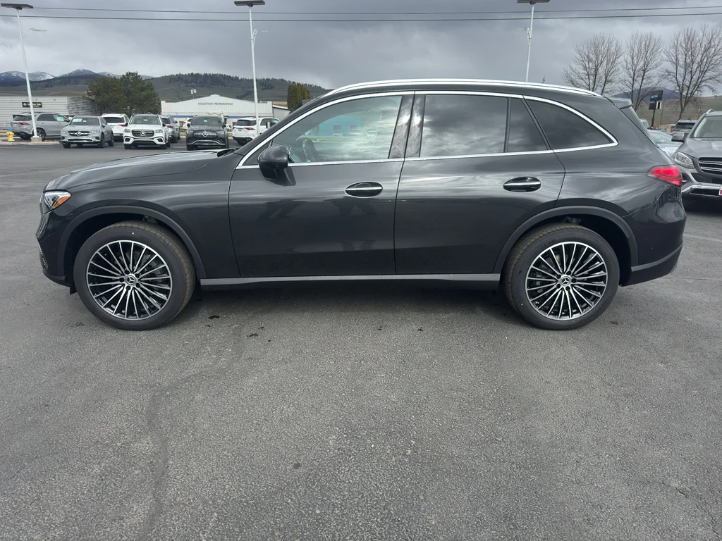 2026 Mercedes-Benz GLC GLC 300 4MATIC's photo