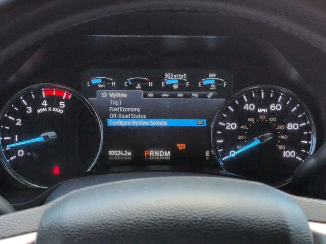 Used 2022 Oxford White Ford Lariat image 27
