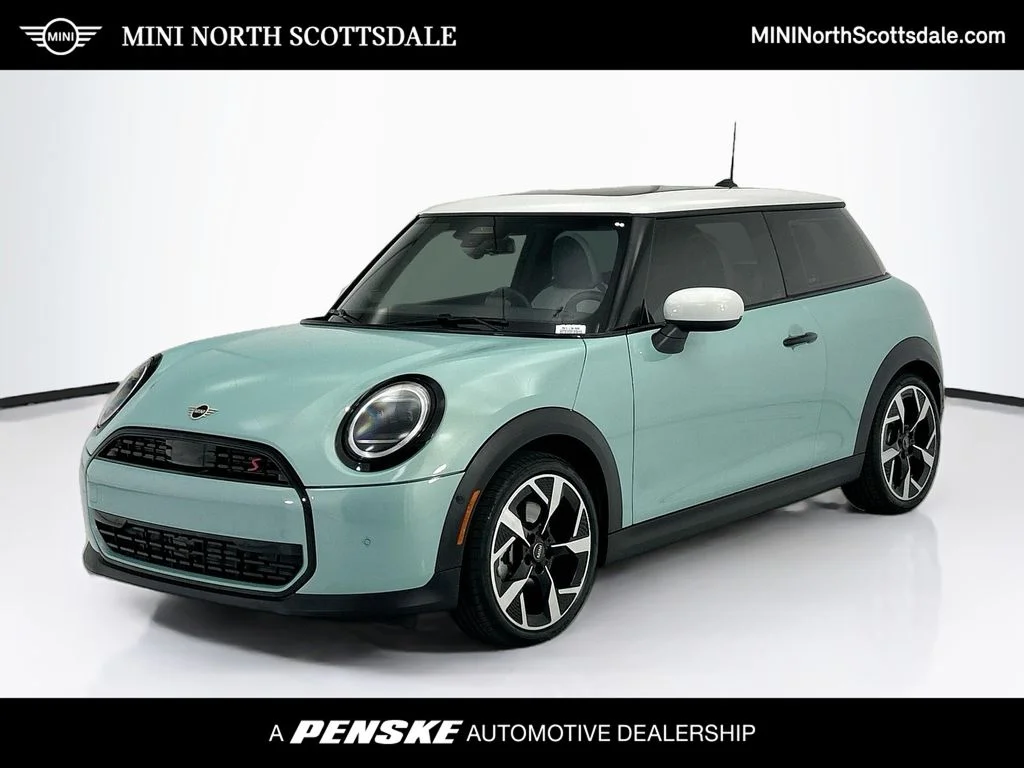 2026 MINI Hardtop Cooper S Signature's photo
