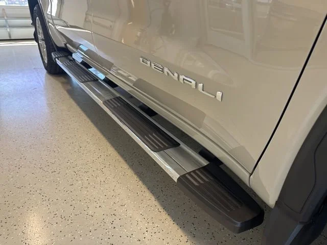 2026 GMC Sierra 1500 Denali - Photo 9