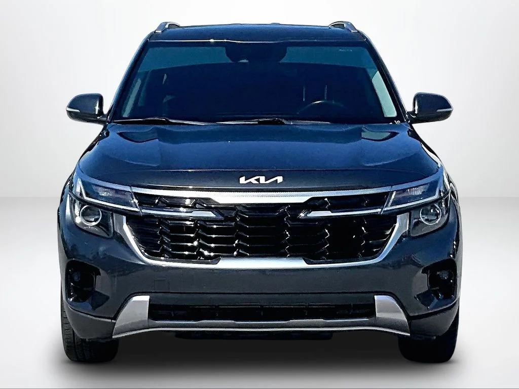 Used 2024 Gray Kia EX image 4
