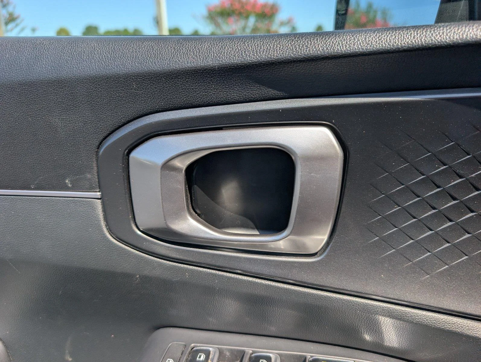 Used 2024 Everlasting Silver Kia S image 31