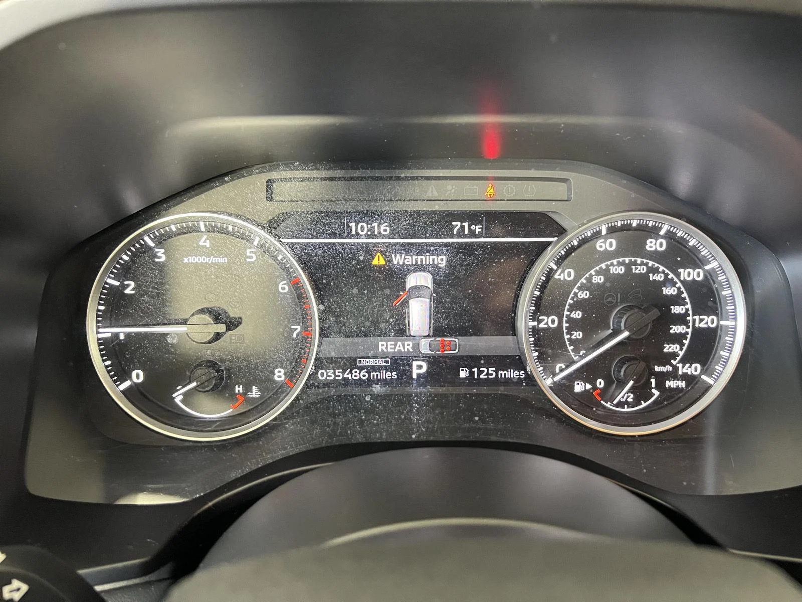 Used 2023 White Diamond Mitsubishi SE image 19