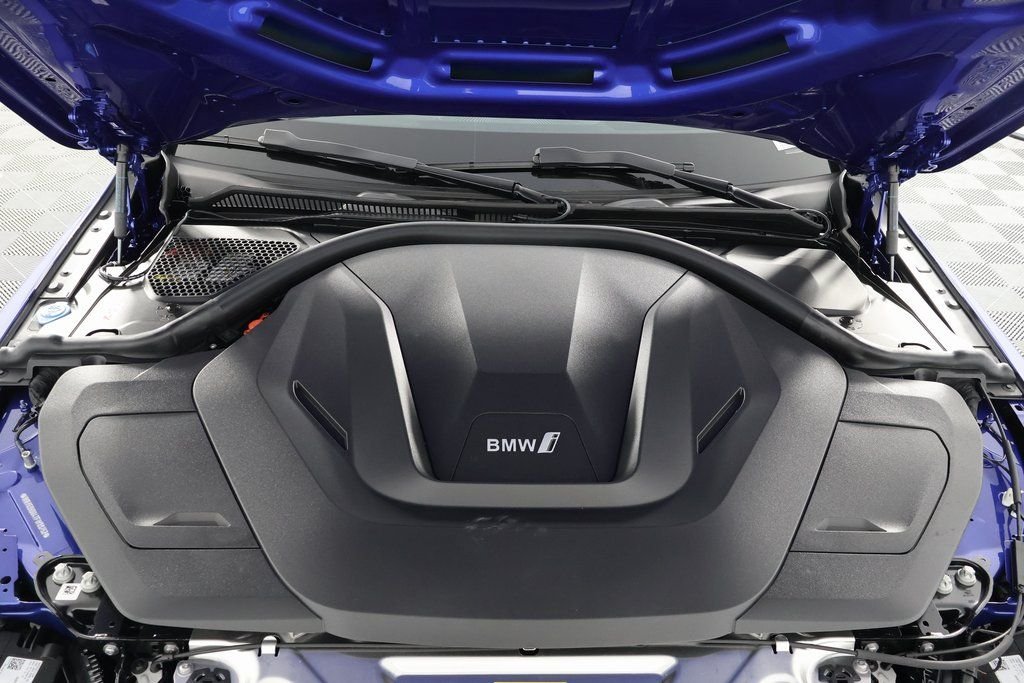 New 2026 Portimao Blue Metallic BMW eDrive40 image 9