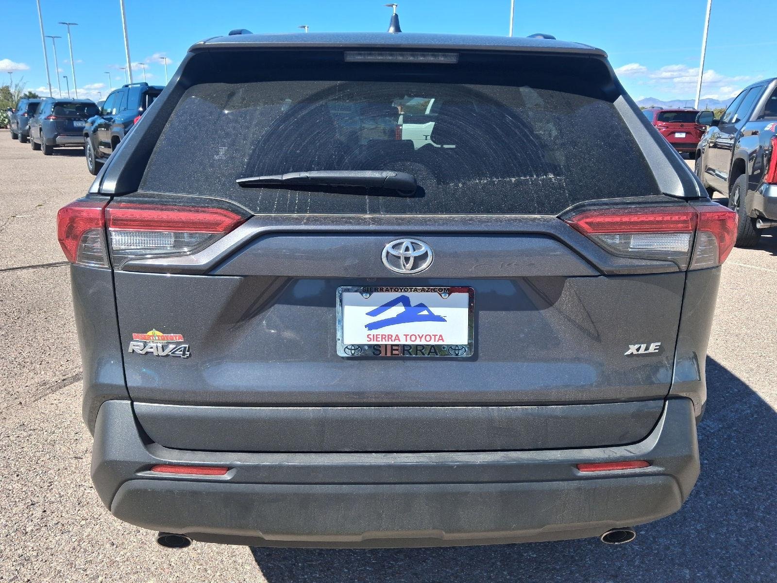 Used 2019 Magnetic Gray Metallic Toyota XLE image 4