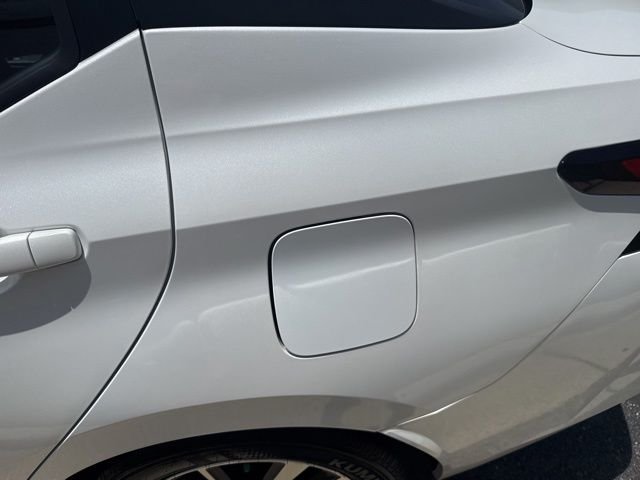 Used 2025 White Nissan 1.6 SV image 13