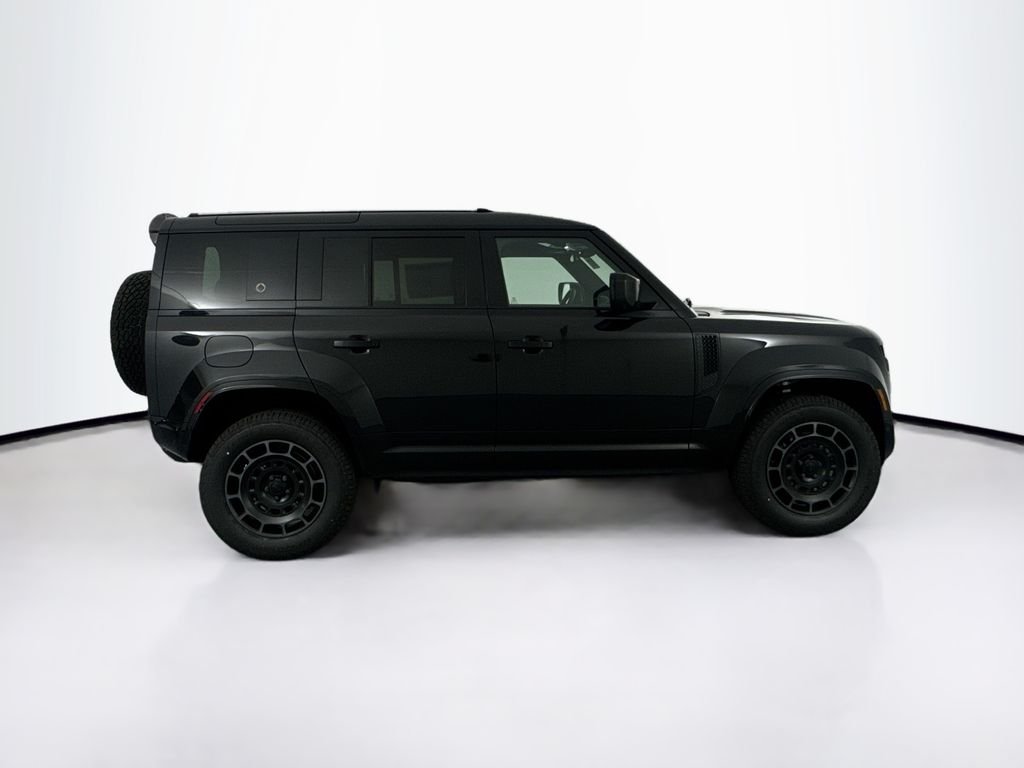 New 2026 Black Land Rover OCTA Black image 4