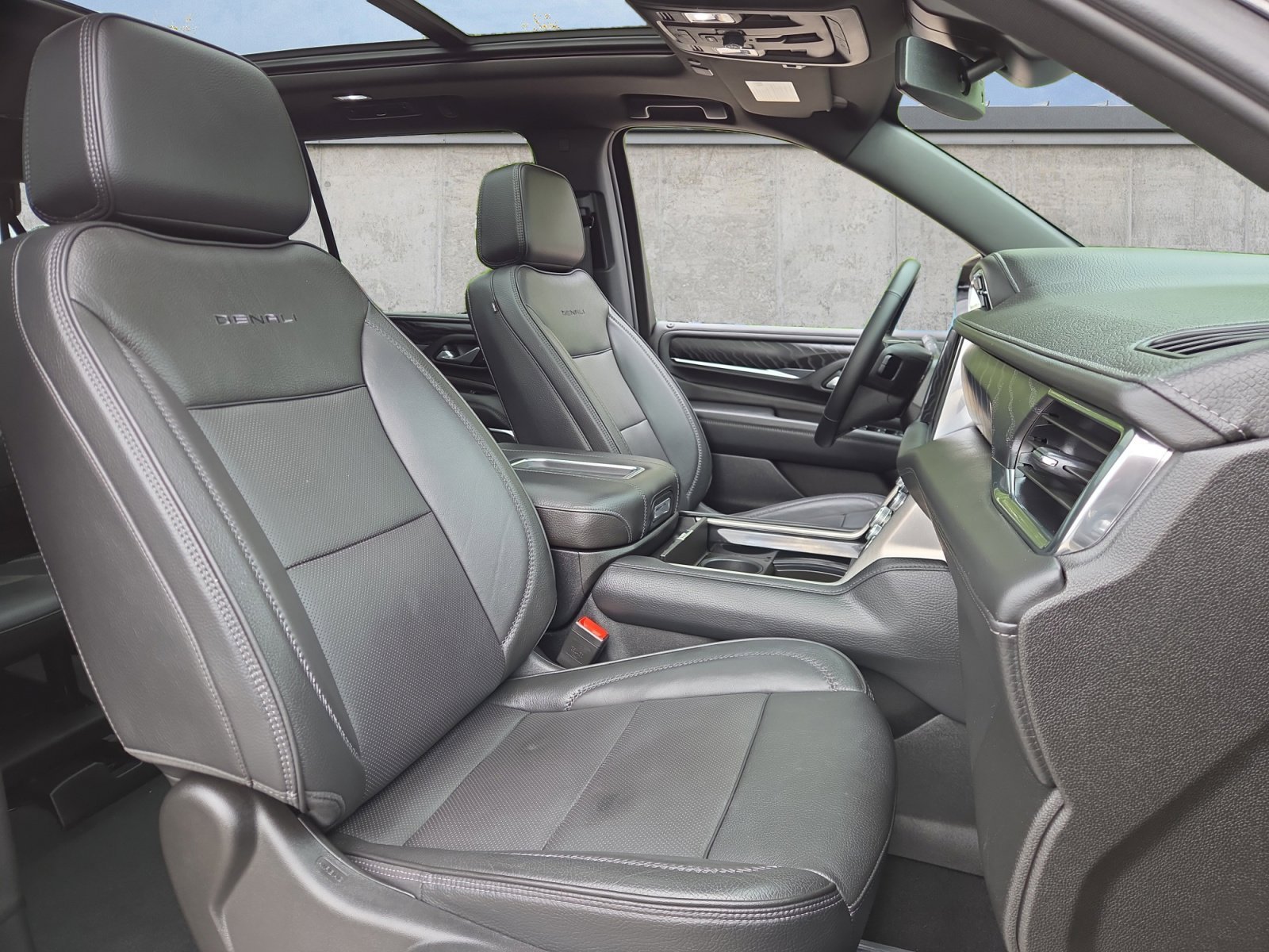 2024 GMC Yukon XL Denali - Photo 15