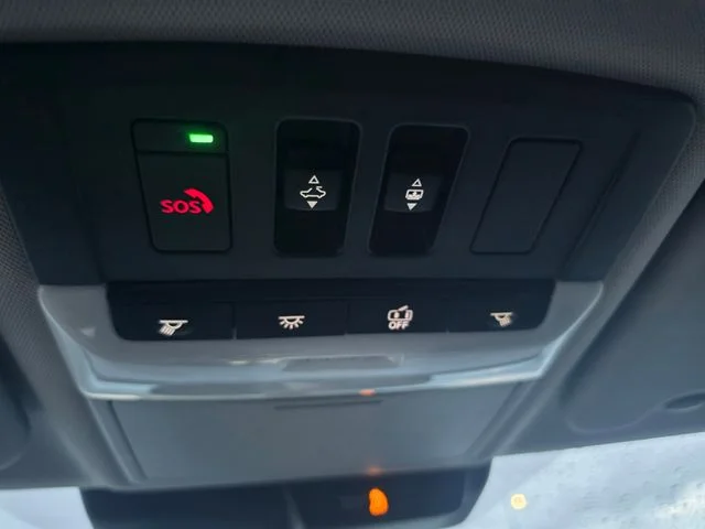 Used 2024  Mitsubishi SE image 21