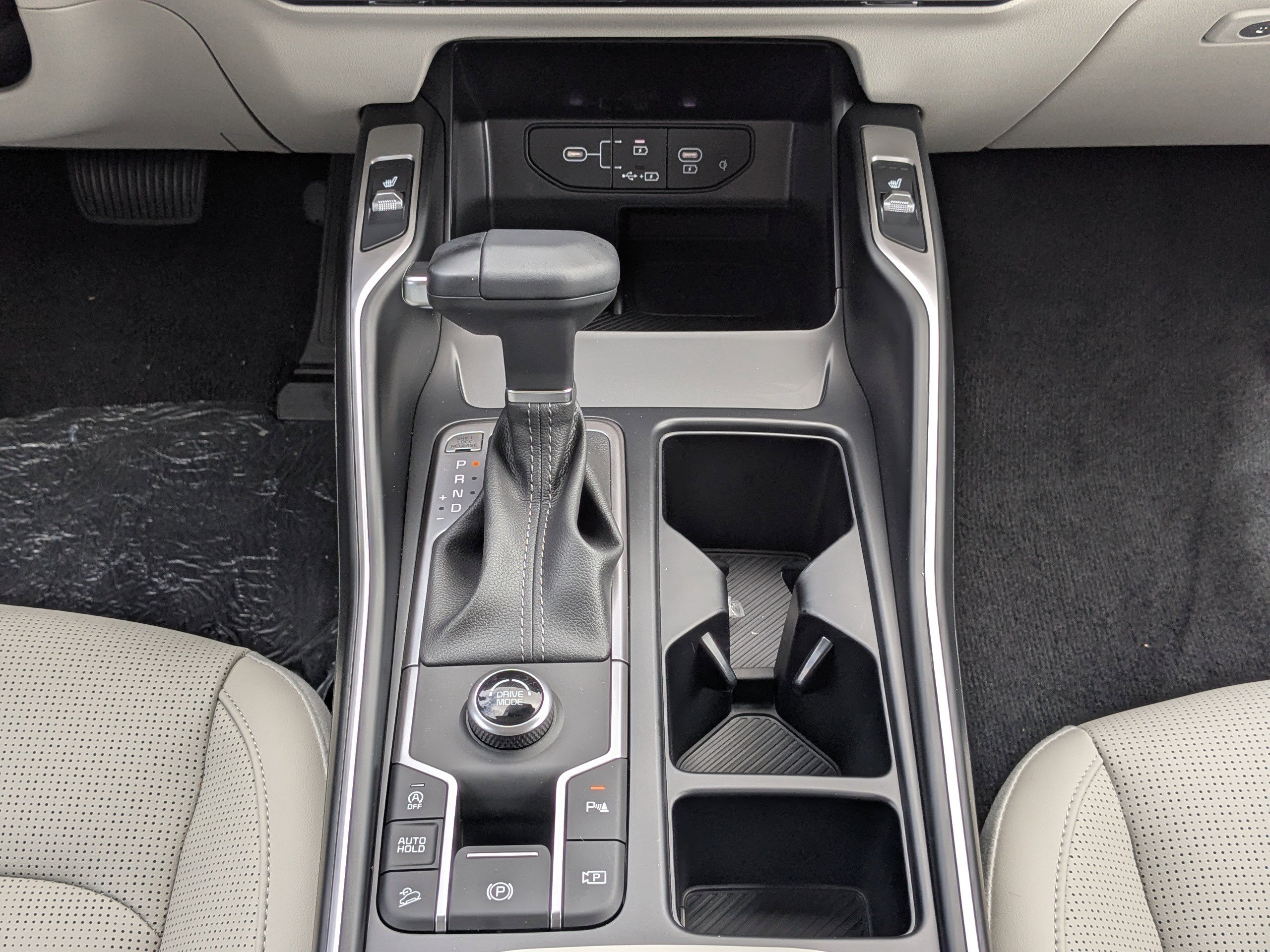 New 2026 Glacial White Pearl Kia S image 24
