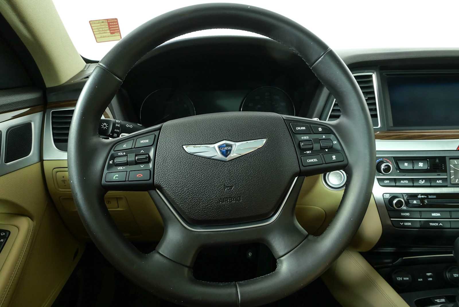 Used 2015 Casablanca White Hyundai 3.8L image 10