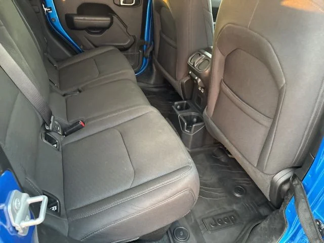 Used 2022 Blue Jeep Sport image 15