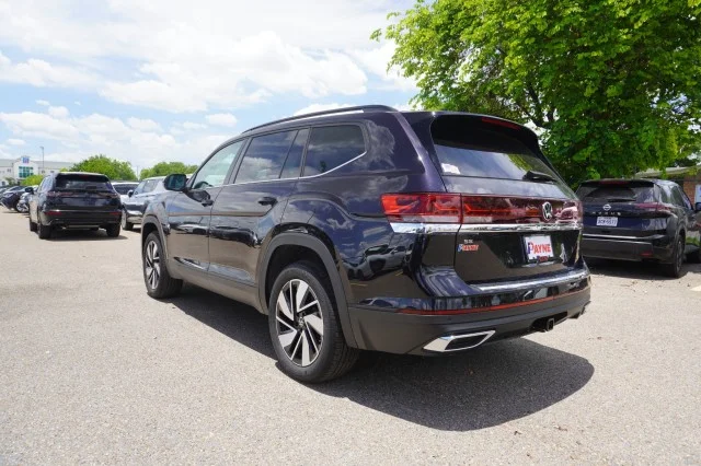 New 2026 Deep Black Pearl Volkswagen 2.0T SE W/TECHNOLOGY image 11