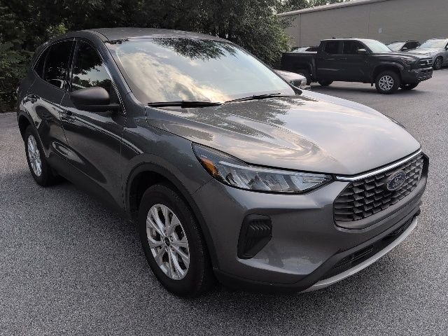 Used 2024 Gray Ford Active image 1