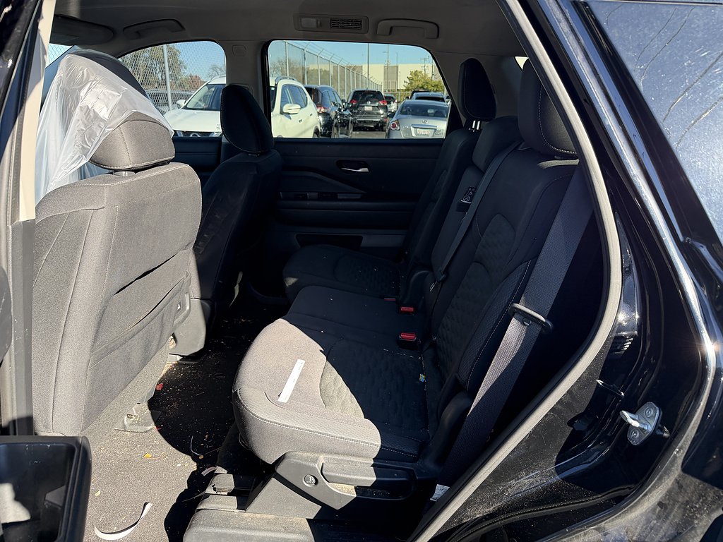 Used 2022 Super Black Nissan S image 37