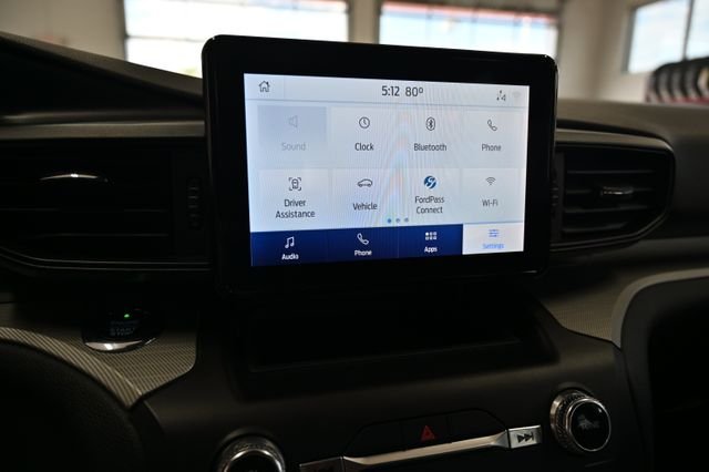 Used 2020 Silver Ford XLT image 17