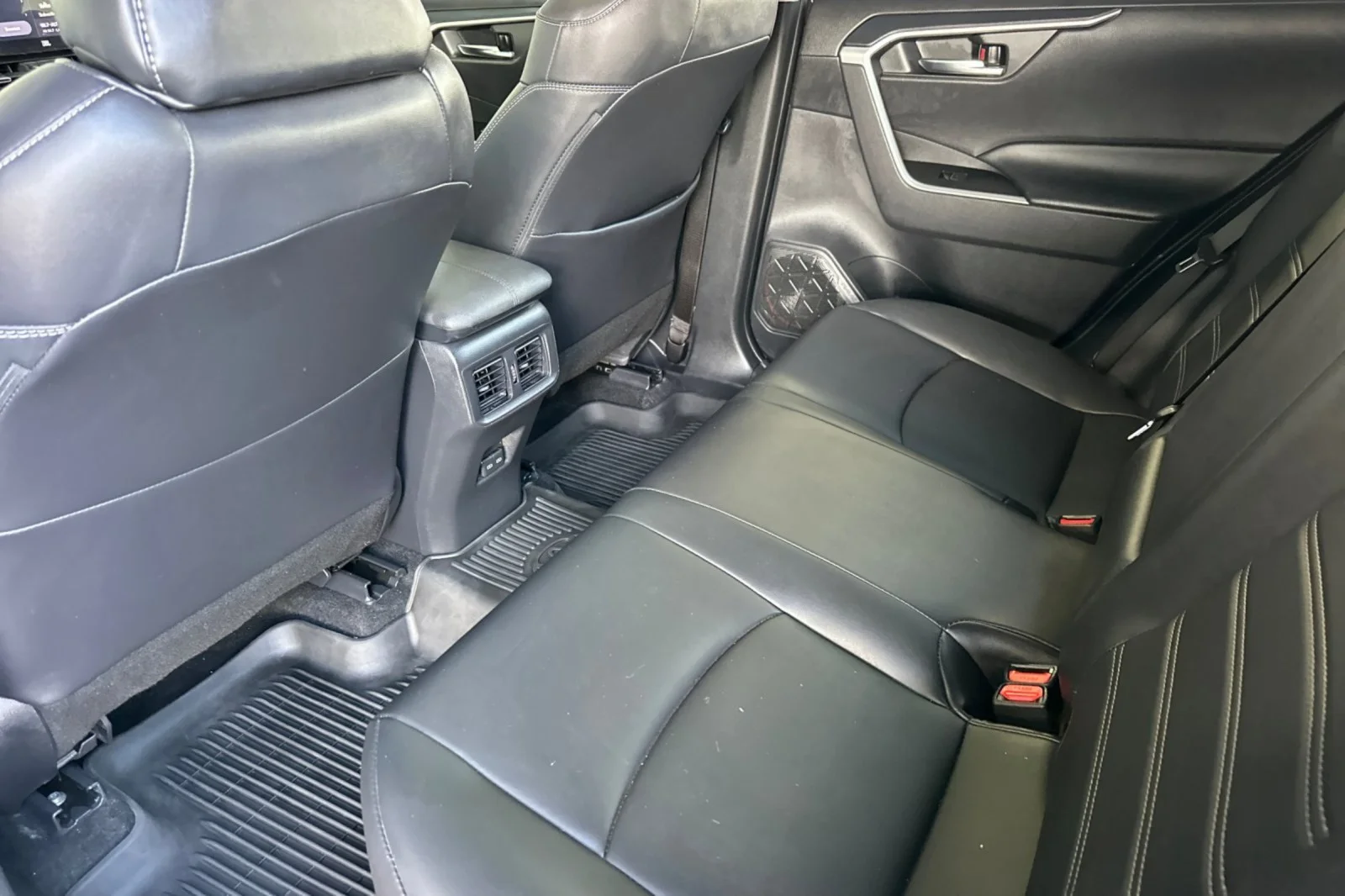 Certified Used 2024 MAGNETIC GRAY Toyota XLE Premium image 11