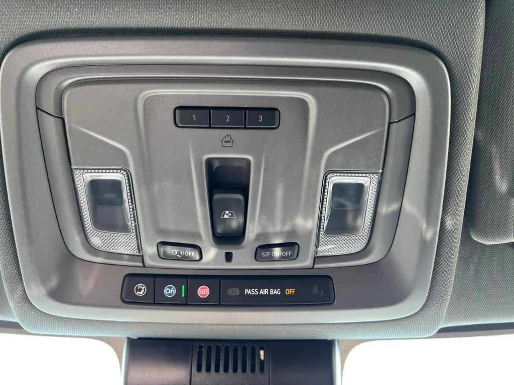 Used 2026 Silver GMC SLE image 22