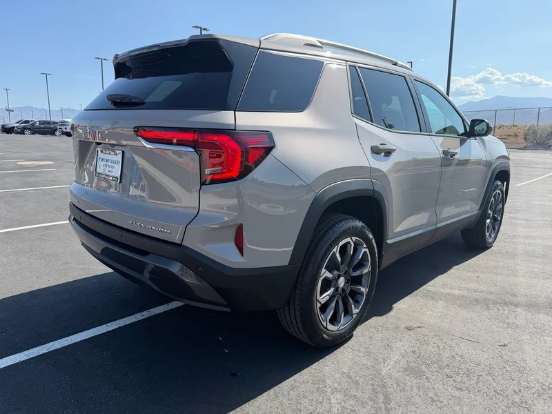 New 2027 Riverstone Metallic GMC Elevation image 3