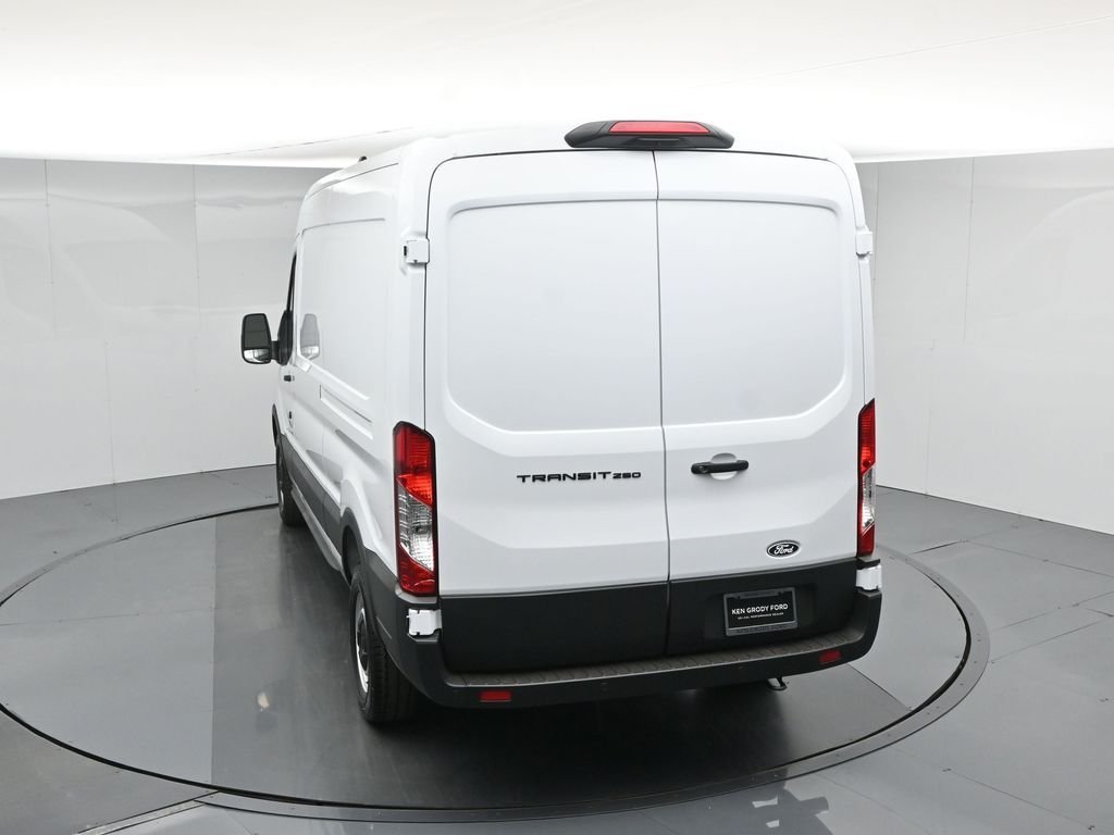 New 2026 Oxford White Ford Base image 38