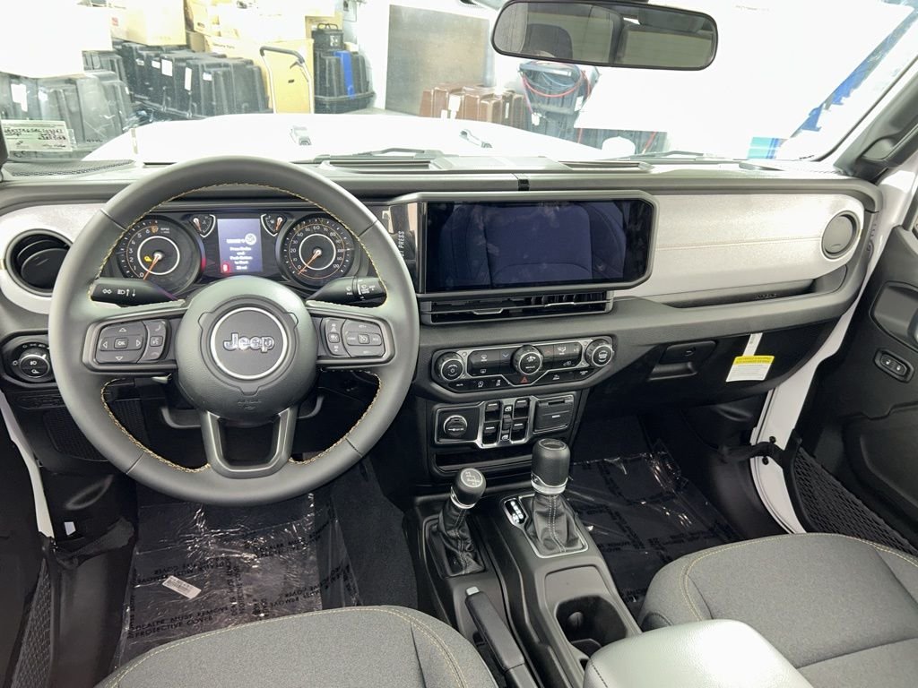 2024 Jeep Gladiator Sport S photo 2