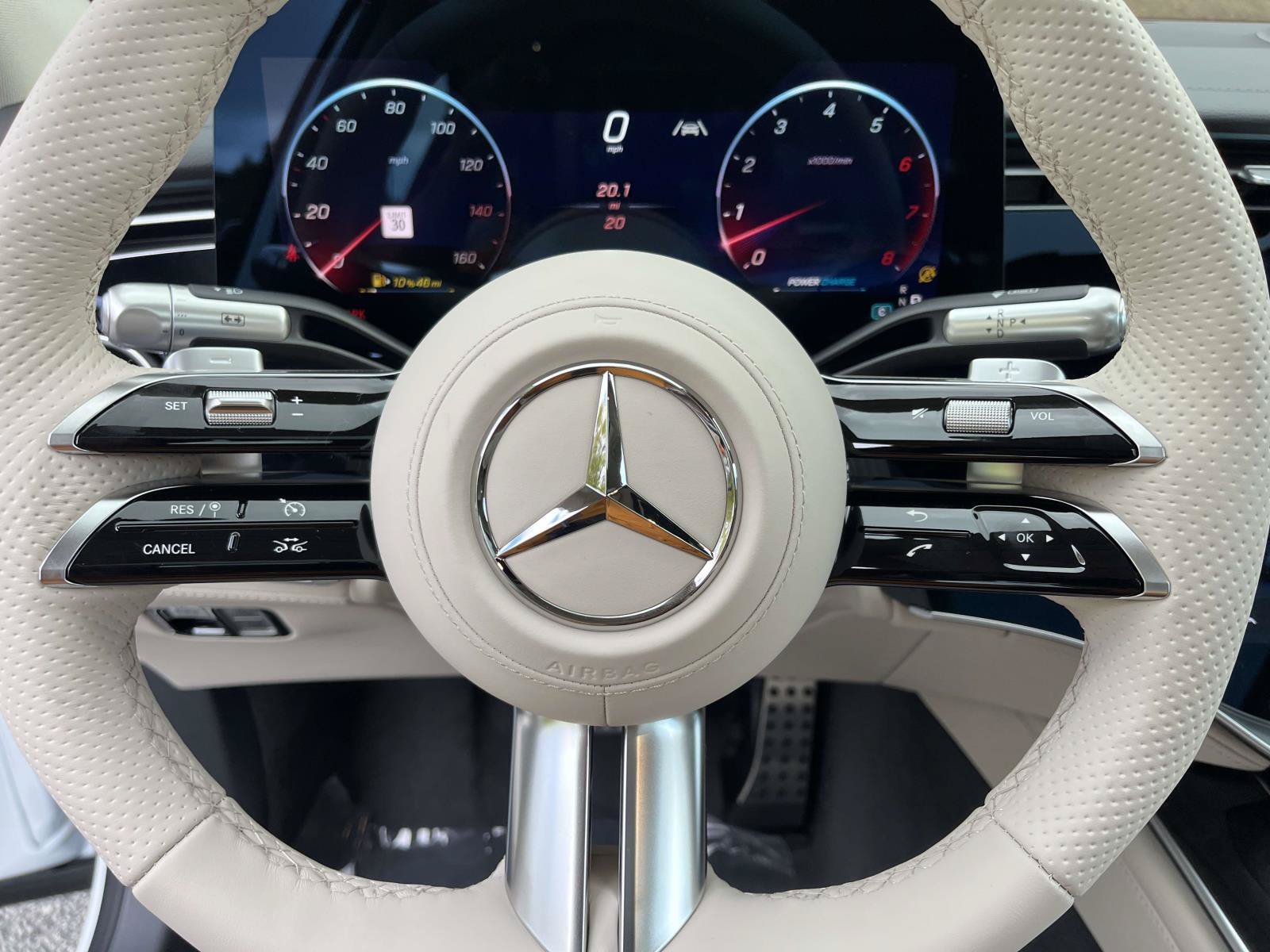 New 2027 MANUFAKTUR Moonlight White Metallic Mercedes-Benz S 500 4MATIC® Sedan image 20