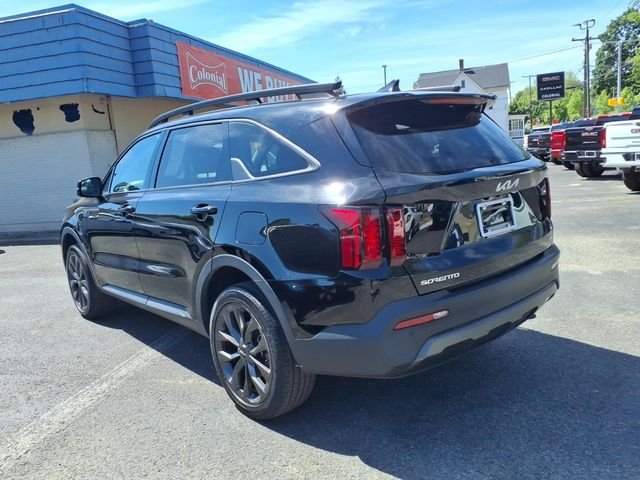 Used 2023 Black Kia X-Line EX image 7