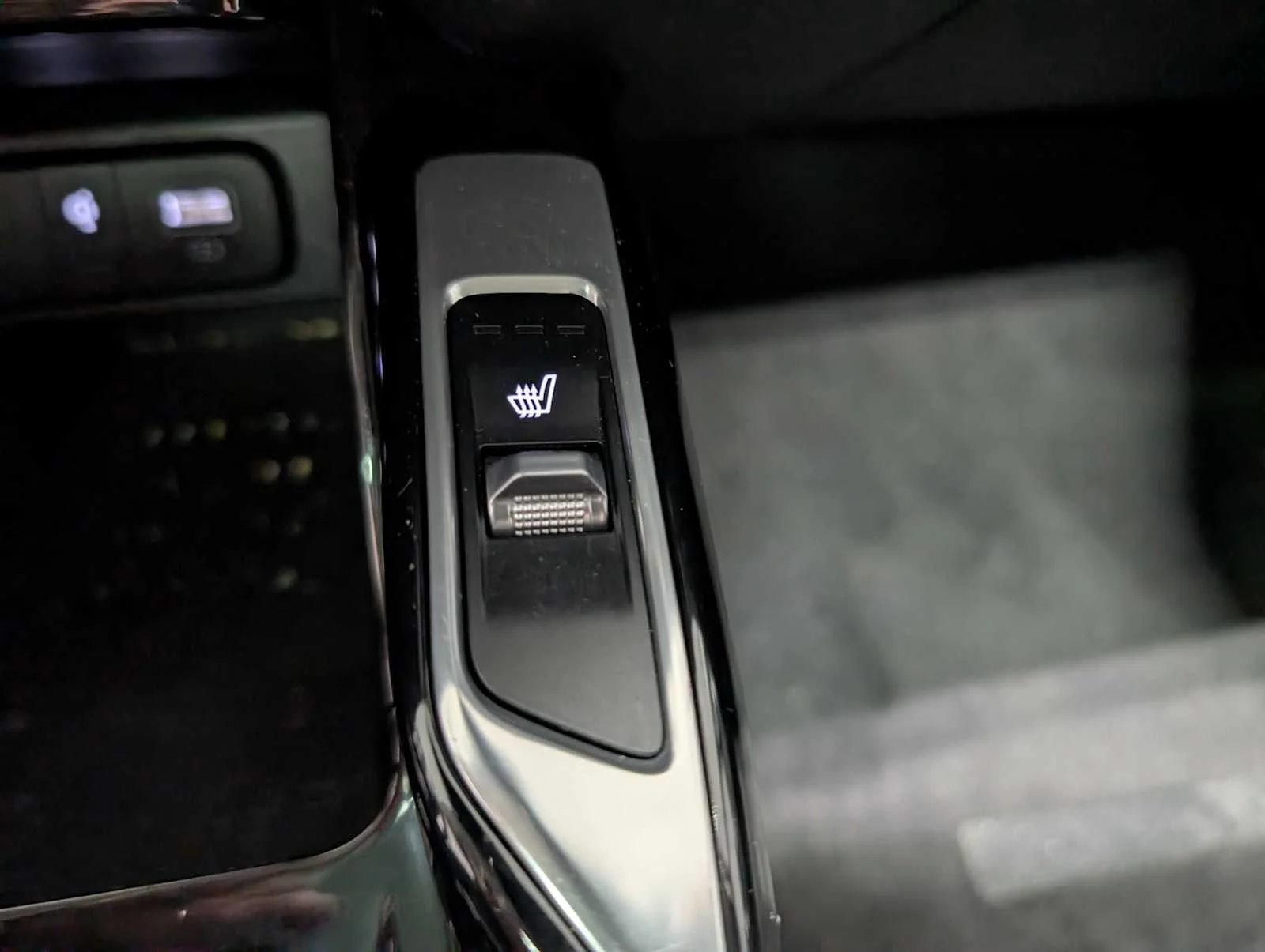 Used 2022 RED Kia SX image 32